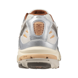 MIZUNO Wave Rider 10 Shifting Sand / Snow White