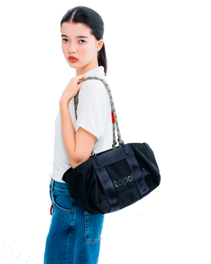 TOPOLOGIE Summit Duffle Small Black Tech Sateen